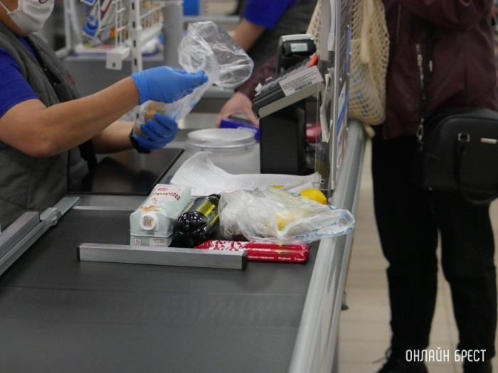 Сколько денег белорусы «проели» за год? Сумма внушительная