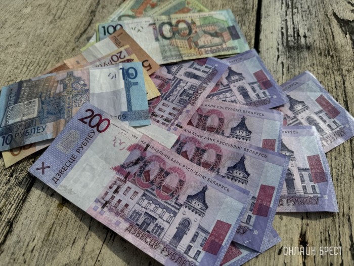 Появились вакансии с зарплатой до 6000 рублей. Кого ищут?