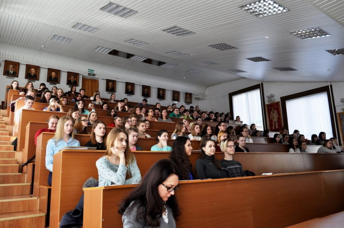 Зарплата для студента. Какая стипендия будет у первокурсников в 2024 году?